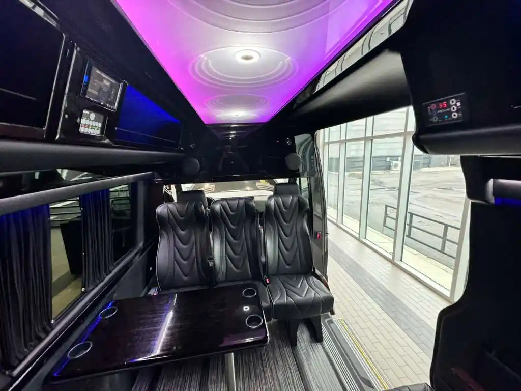 c76570ae-d3d3-4f28-9758-48112612091a